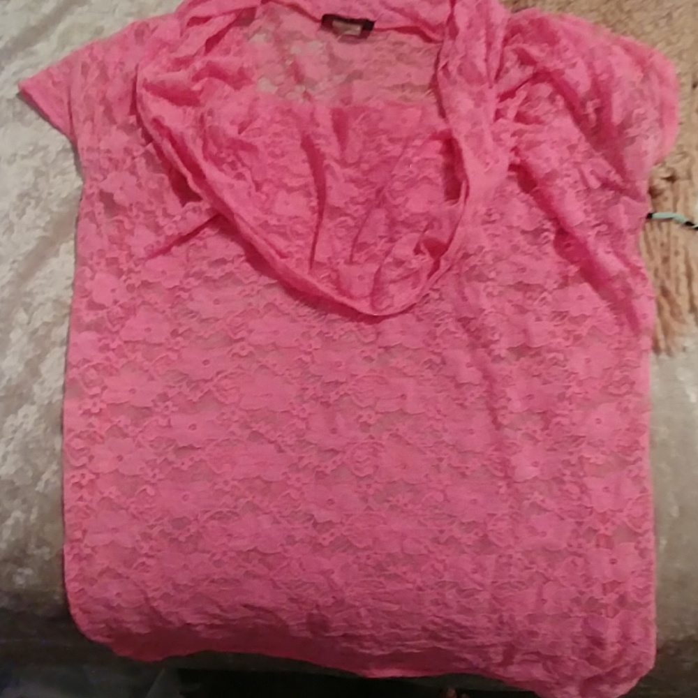 Hot lace pink scoop shirt